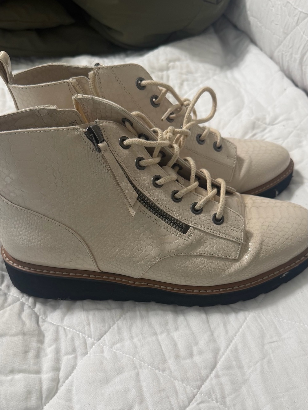 Naturalizer Cream Lace-Up Side-Zip Ankle Boots